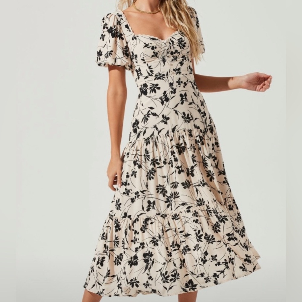 ASTR the Label Drop Waist Puff Sleeve Midi Dress